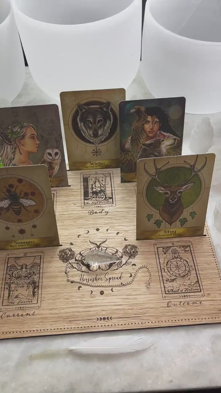 Horse shoe oracle tarot card board - amazing for readings, affirmation cards.